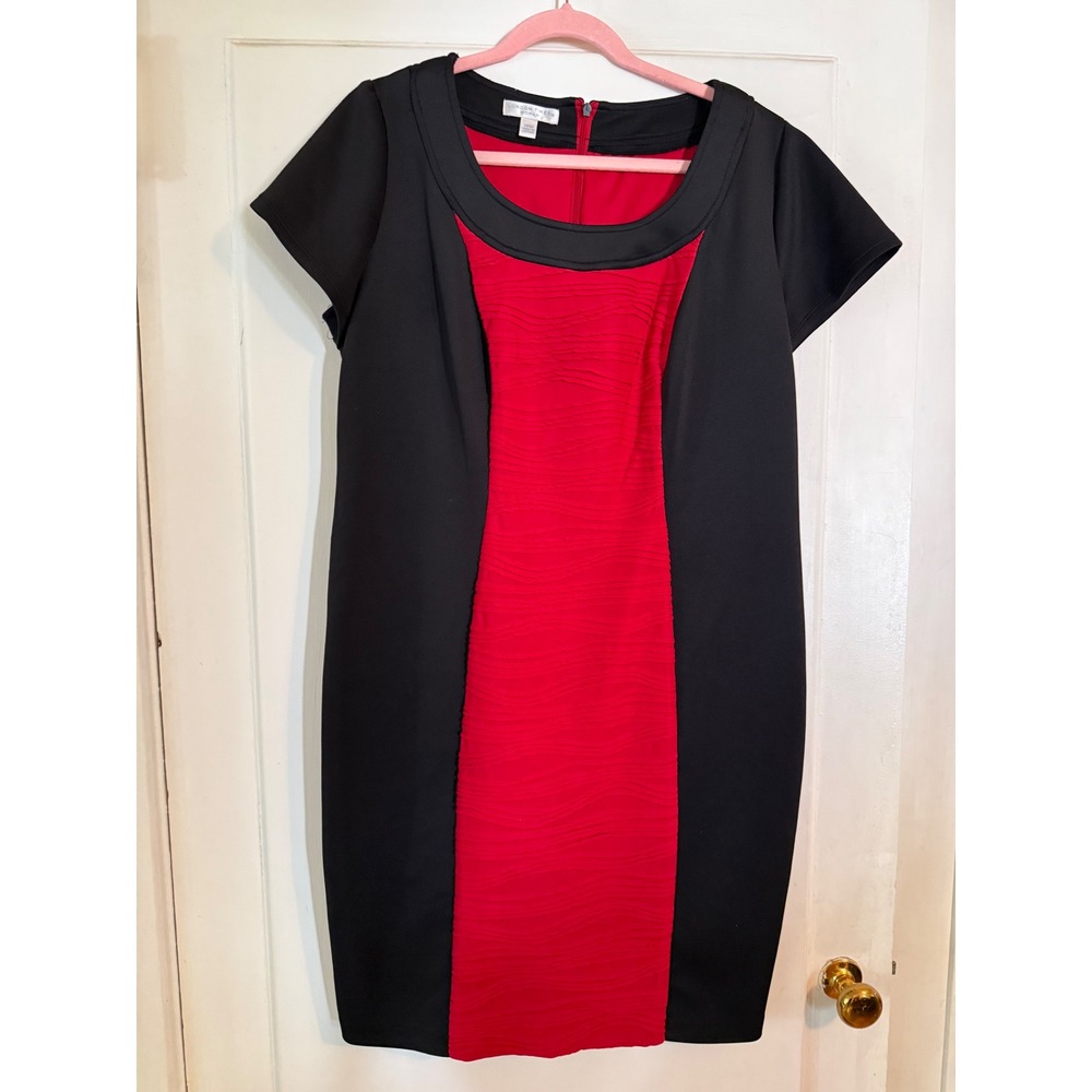 London Times Woman Black Red Colorblock Textured Sheath Dress 14W Short‎ Sleeve